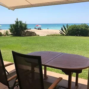 Amazing In Front Of The Sea Coma-ruga